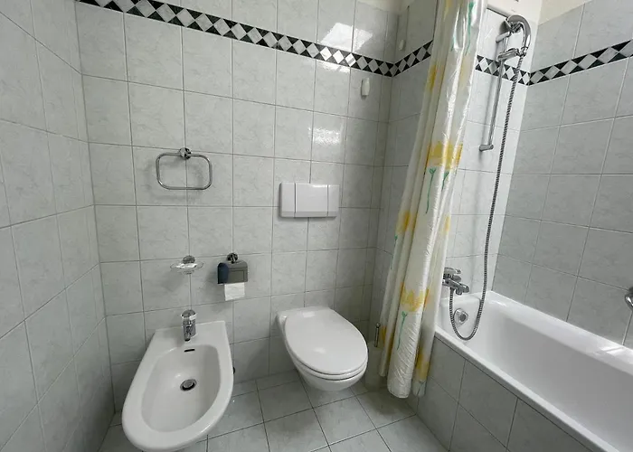 Ascona: San Materno-mary * Ascona